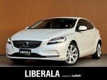 2017 Volvo V40