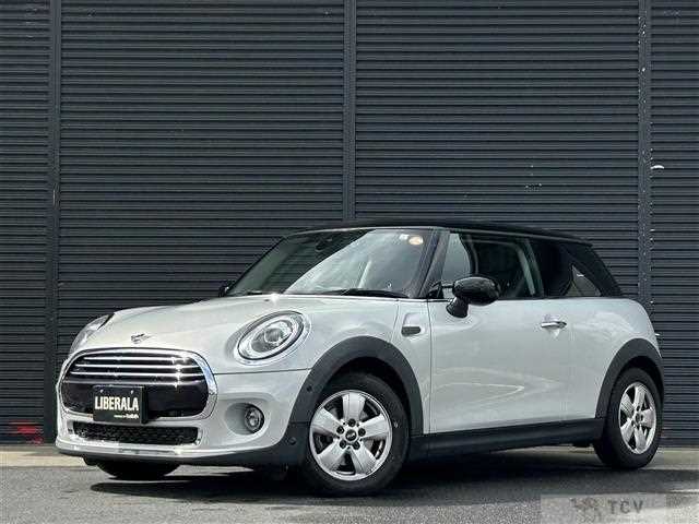 2021 BMW MINI