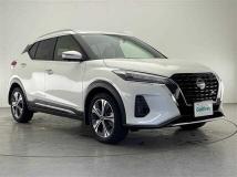 2022 Nissan KIX