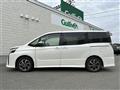 2017 Toyota Voxy