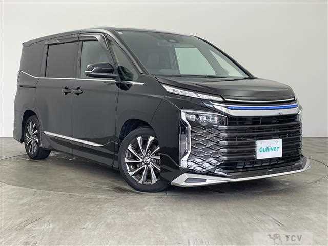 2023 Toyota Voxy