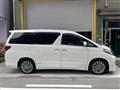 2013 Toyota Alphard G