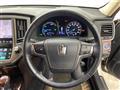 2015 Toyota Crown Hybrid