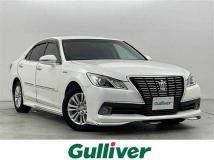 2015 Toyota Crown Hybrid