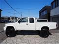 2003 Toyota Hilux