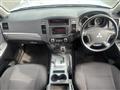2012 Mitsubishi Pajero