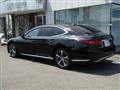 2022 Lexus LS