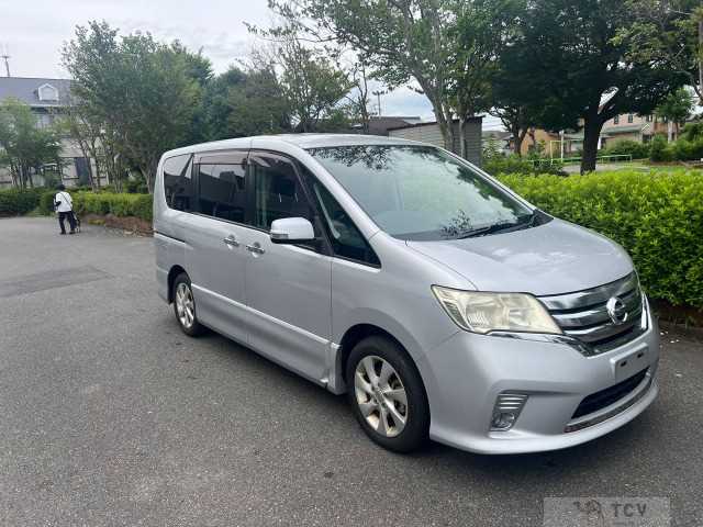 2011 Nissan Serena