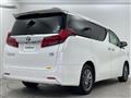 2018 Toyota Alphard Hybrid