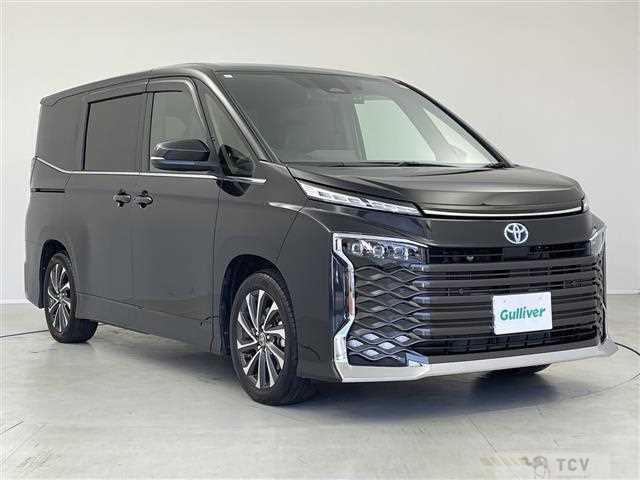 2023 Toyota Voxy