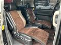 2013 Toyota Alphard