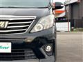 2013 Toyota Alphard
