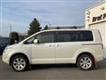 2016 Mitsubishi Delica D5