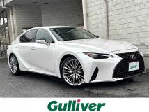 2021 Lexus IS