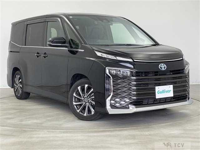 2023 Toyota Voxy