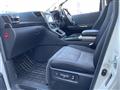 2013 Toyota Alphard Hybrid