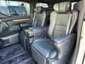 2017 Toyota Alphard Hybrid