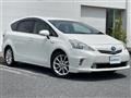 2013 Toyota PRIUS α