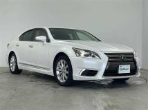 2016 Lexus LS