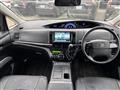 2013 Toyota Estima Hybrid