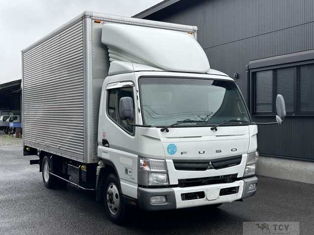 2012 Mitsubishi Canter