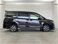 2017 Toyota Voxy