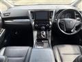 2020 Toyota Alphard Hybrid