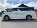 2020 Toyota Alphard Hybrid