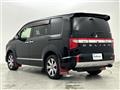 2019 Mitsubishi Delica D5