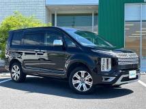 2020 Mitsubishi Delica D5