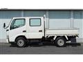 2004 Toyota Dyna Truck