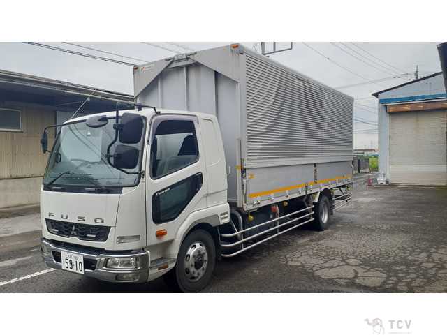 2010 Mitsubishi Fighter