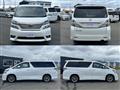 2010 Toyota Vellfire