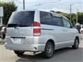 2007 Toyota Noah