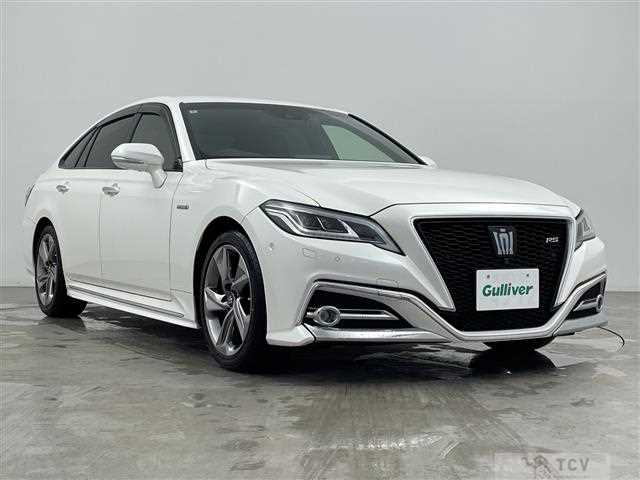 2018 Toyota Crown Hybrid