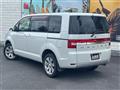 2016 Mitsubishi Delica D5