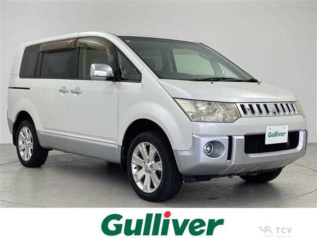 2012 Mitsubishi Delica D5