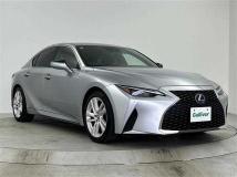 2021 Lexus IS