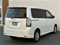 2009 Toyota Voxy