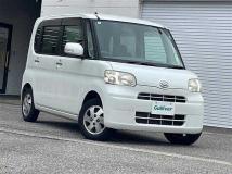 2011 Daihatsu Tanto