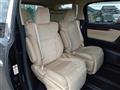 2017 Toyota Alphard Hybrid