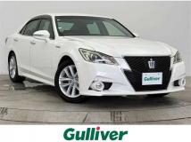2015 Toyota Crown Hybrid