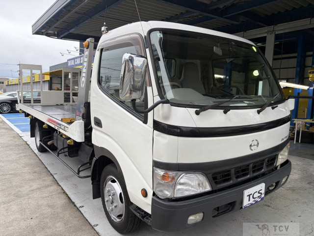 2004 Hino Dutro