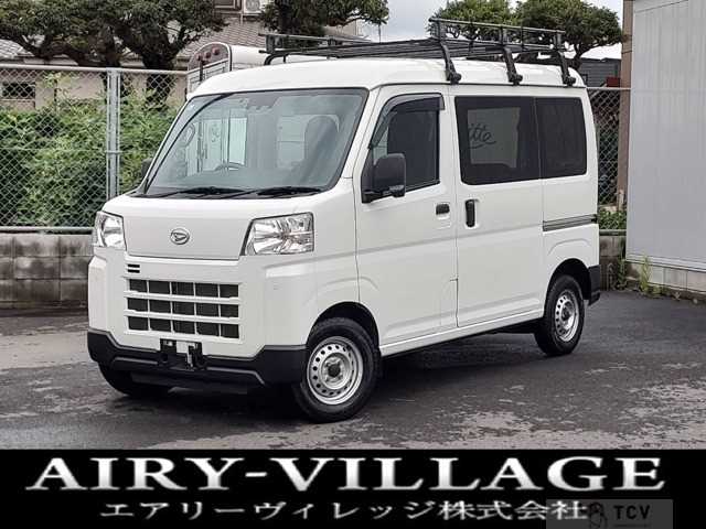 2022 Daihatsu Hijet Cargo
