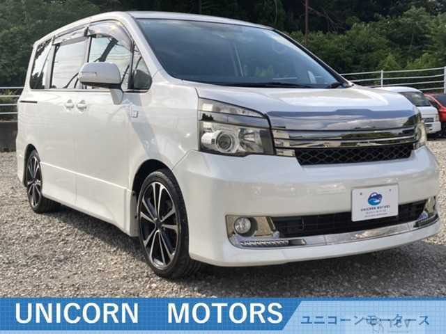 2011 Toyota Voxy