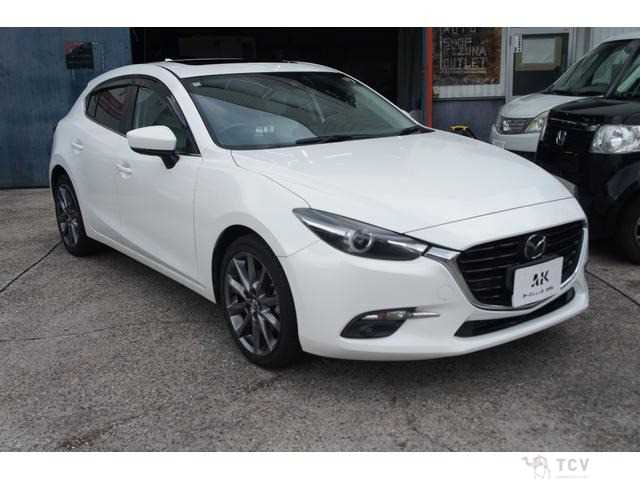 2016 Mazda Axela