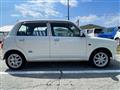 2001 Daihatsu Miragino