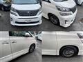 2012 Toyota Vellfire
