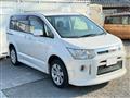 2008 Mitsubishi Delica D5