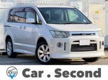 2008 Mitsubishi Delica D5